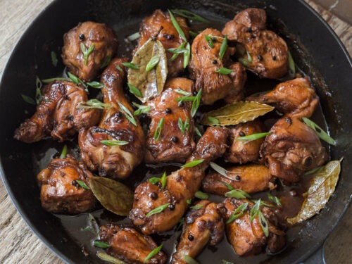 Chicken adobo.jpg|300
